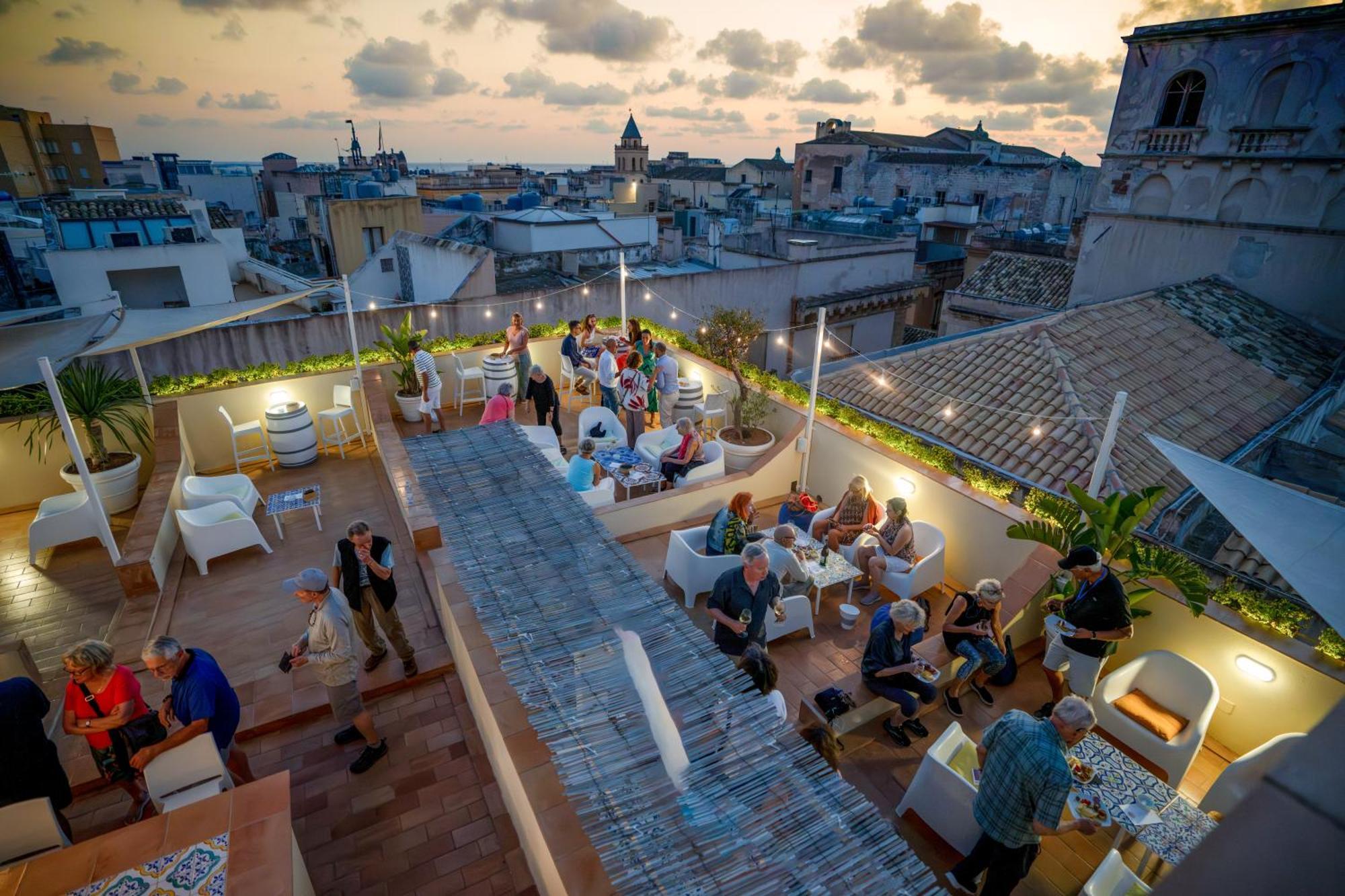 Badia Nuova Apart Hotel Trapani Exterior photo